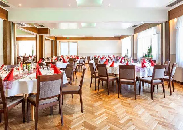 Hervorragende deutsche Küche mit Tradition. Reservieren Sie einen Tisch im Restaurant Hersping in Steinfurt. Tel: 02552 2302.